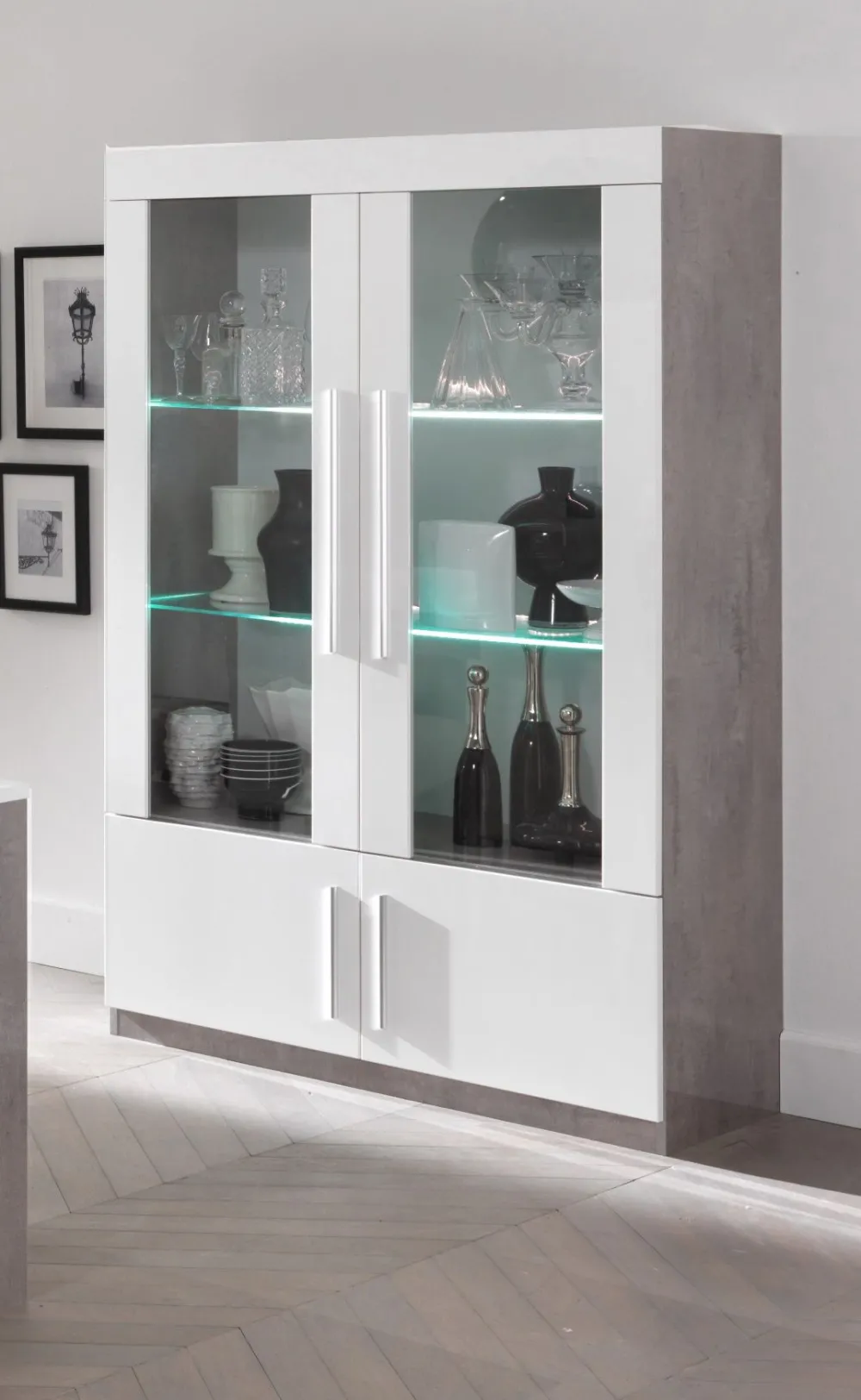 mlm__vitrine_greta__hoogg_0.webp MLM - Vitrine Greta - Hoogglans - Twee kleuren - Wit/Beton - 116x180x47cm | Belga Meubelen Best